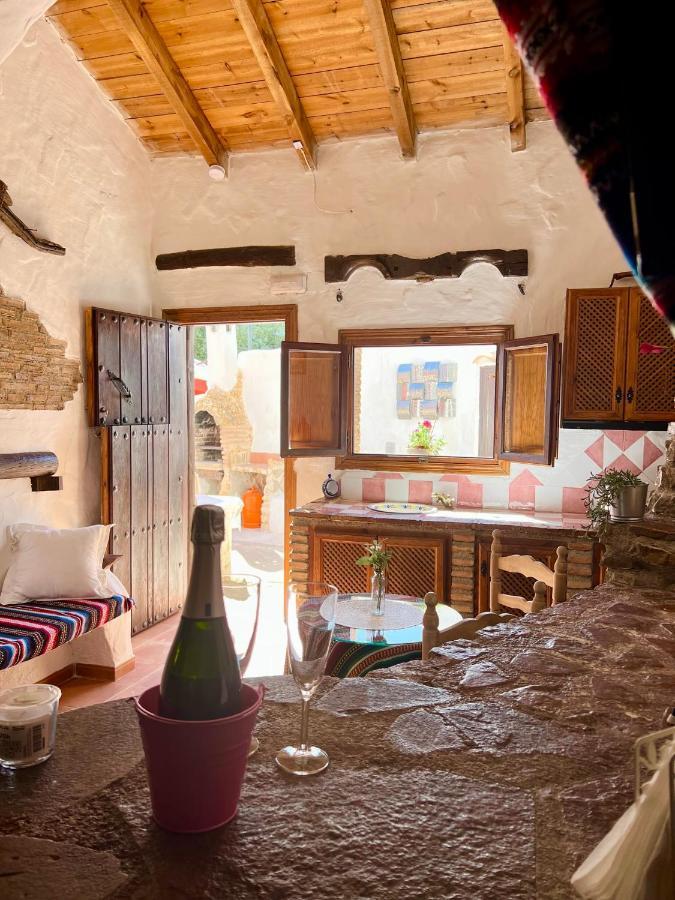 Cuevas De La Paz - Cave House Holidays Los Carriones エクステリア 写真