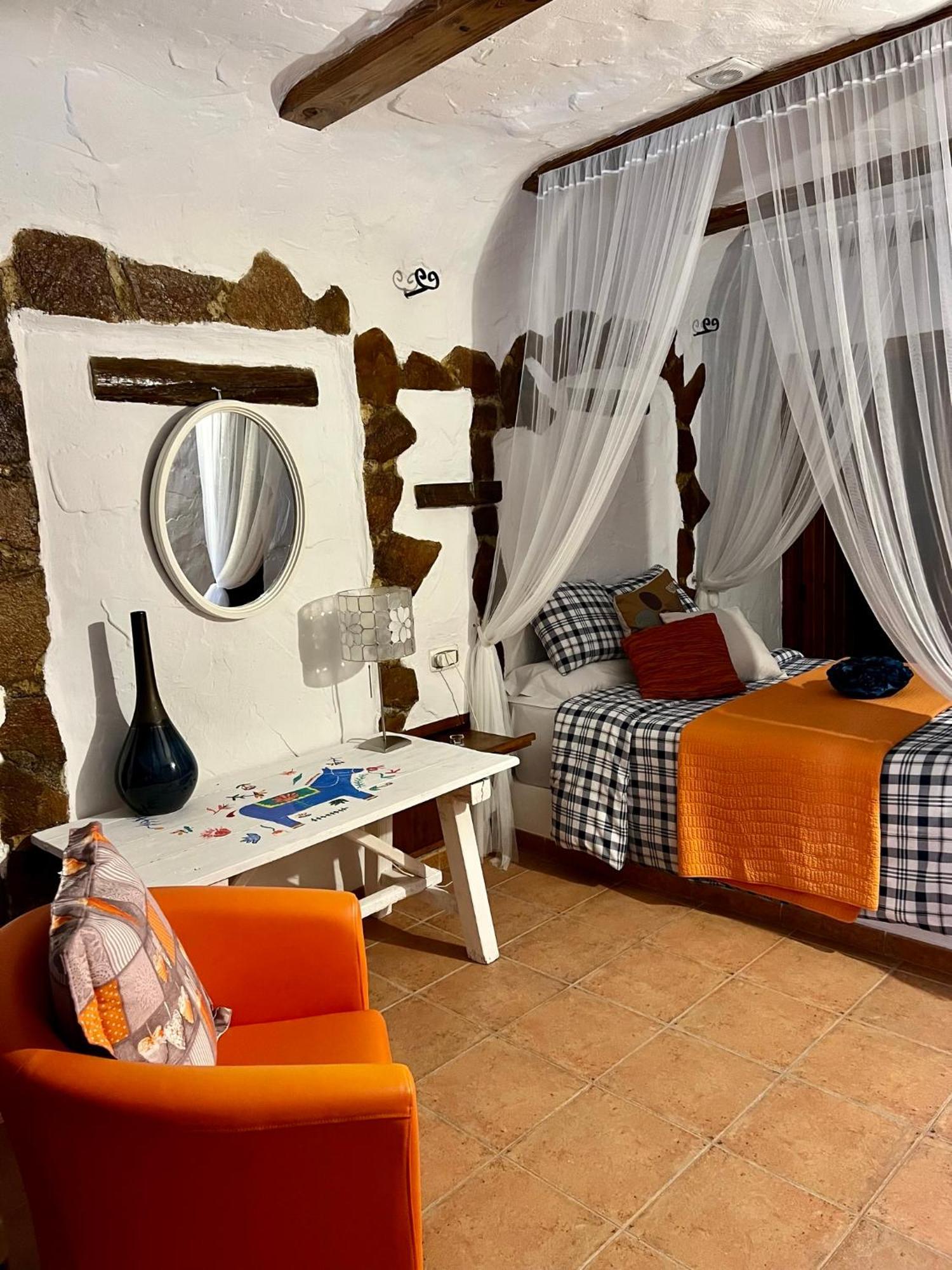Cuevas De La Paz - Cave House Holidays Los Carriones 部屋 写真
